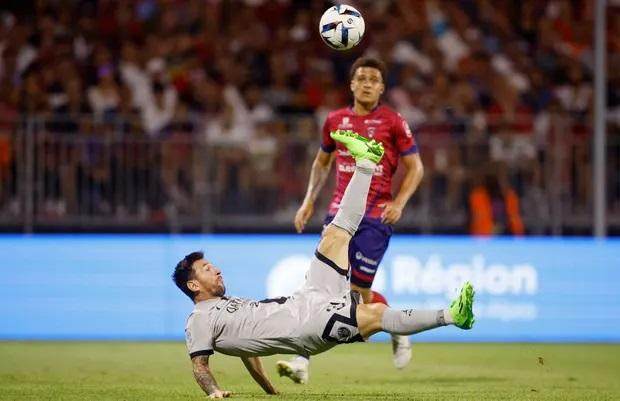 星空体育app-一记倒勾引发的大战：梅西破门让我们看到了什么？